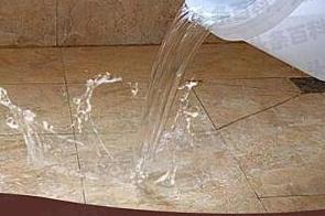 永兴漏水维修 免砸砖防水材料该如何施工
